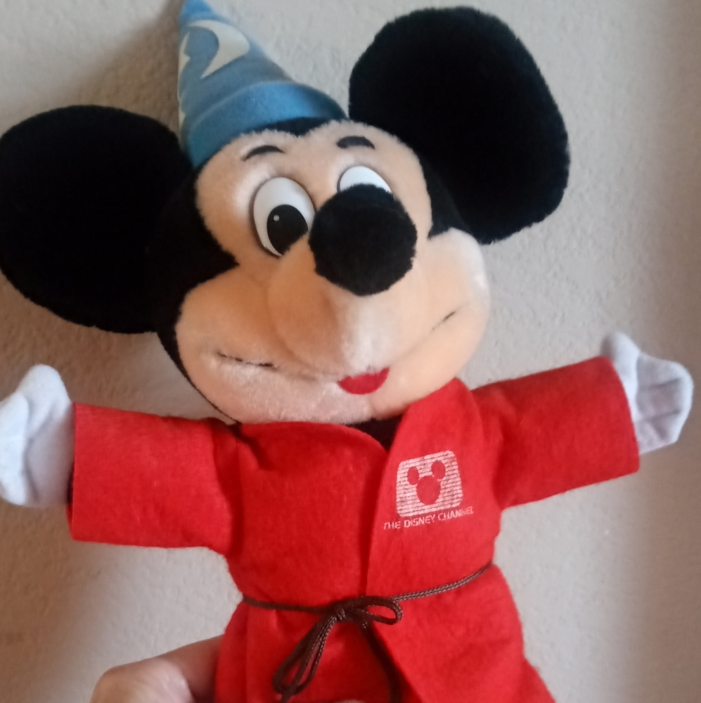 DISNEY DOLL